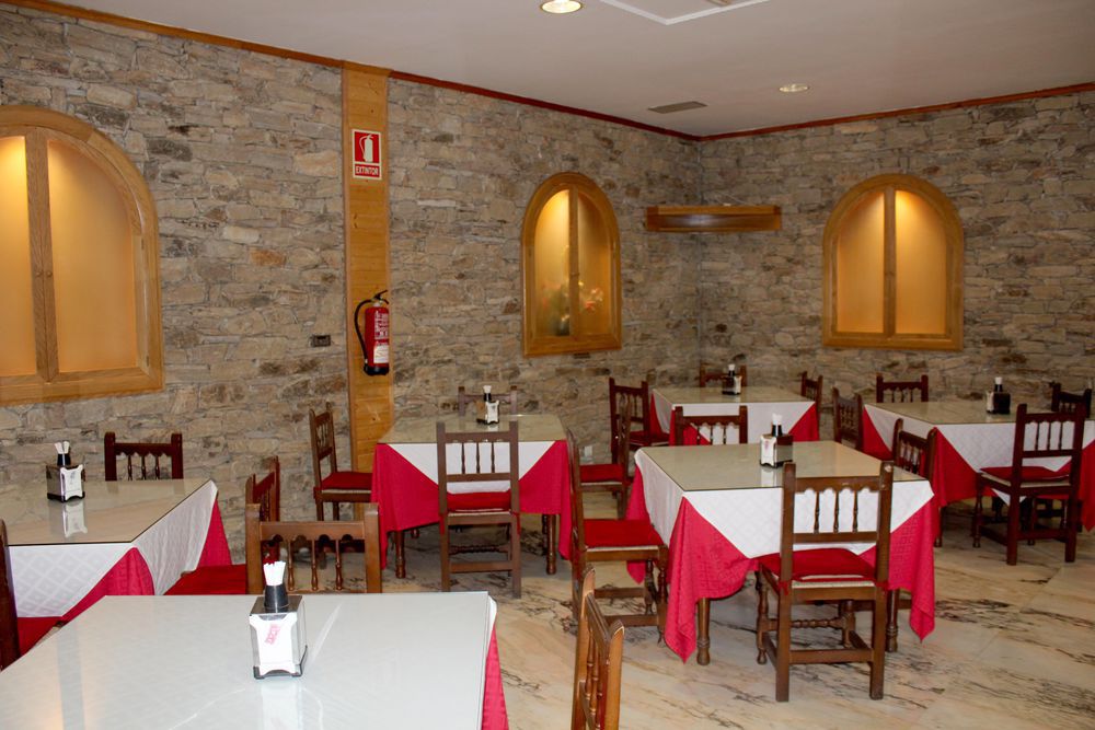 Hotel Park Нойя Екстер'єр фото