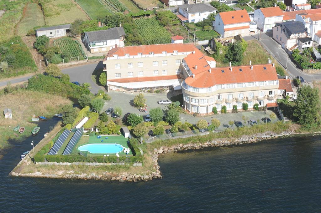 Hotel Park Нойя Екстер'єр фото