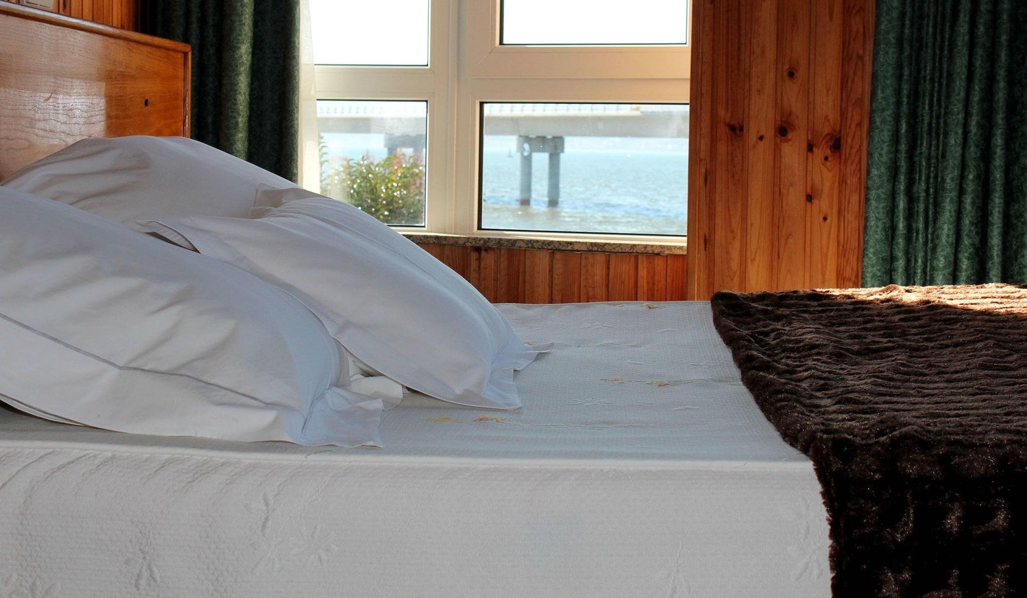 Hotel Park Нойя Екстер'єр фото