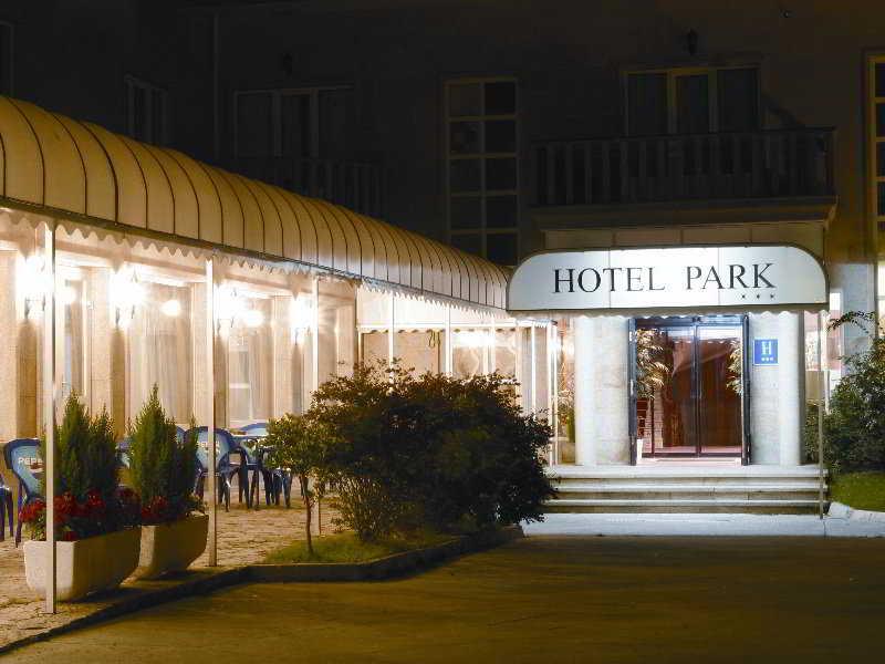 Hotel Park Нойя Екстер'єр фото