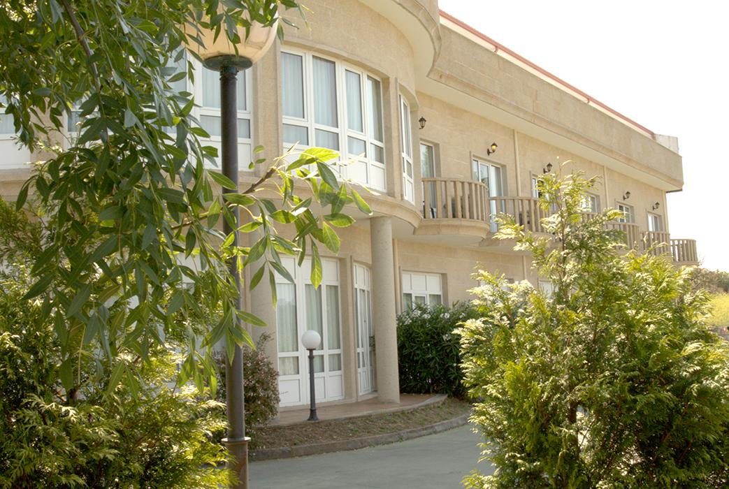 Hotel Park Нойя Екстер'єр фото