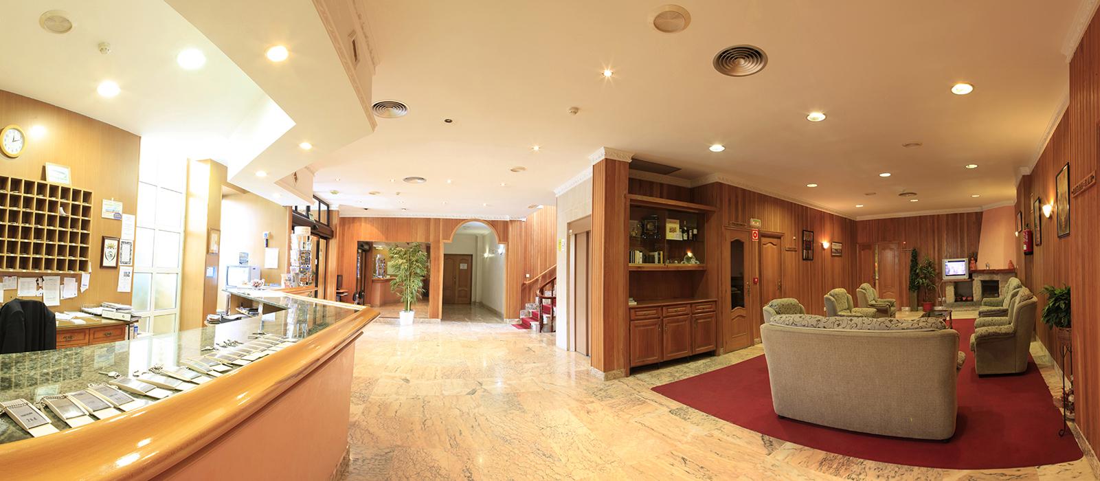 Hotel Park Нойя Екстер'єр фото