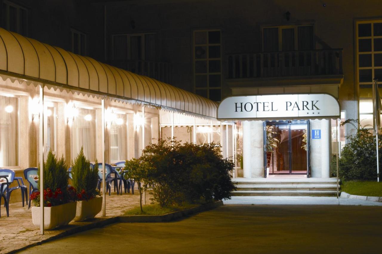 Hotel Park Нойя Екстер'єр фото